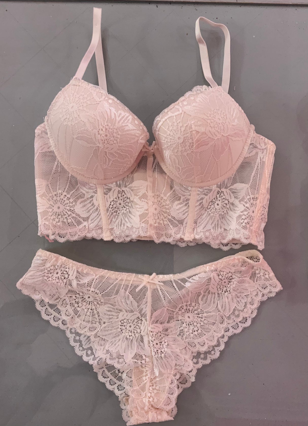 Jessica Simpson 2pc Lace Corset bra set - MEDIUM off white