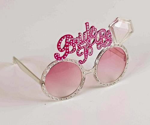 “Bride to Be” Bachelorette Party Glasses Pink