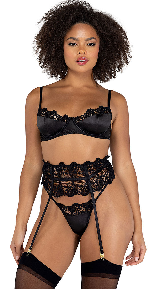 BLACK SWEET SEDUCTION LACE BRA SET SIZE SMALL